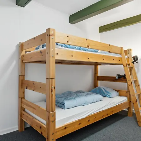 Front In Romo With Wifi *