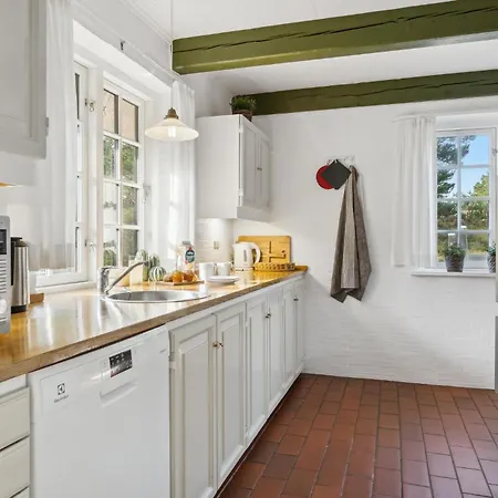 Front In Romo With Wifi Holiday home