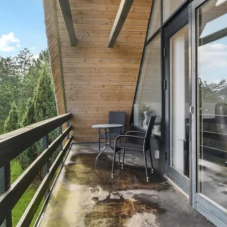 Front In Romo With Wifi *