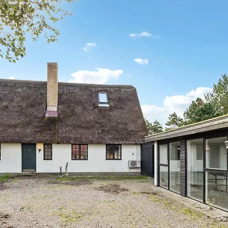 Front In With Wifi Feriehus Romo